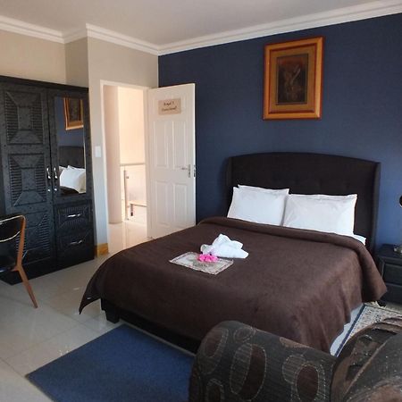 Royal Castle Guest House Windhoek Quarto foto
